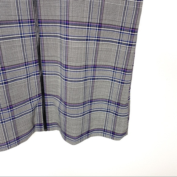 Lewit Sleeveless Plaid Shell - Picture 6 of 7